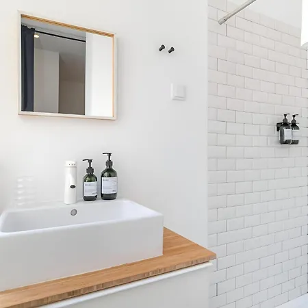 Charming 2br With Balcony 公寓 Lisboa