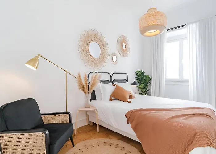 Charming 2br With Balcony 公寓 *