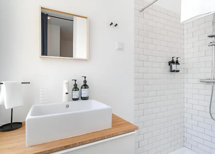 Charming 2br With Balcony 公寓 Lisboa