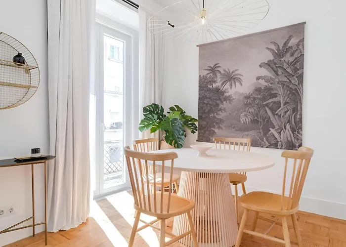 Charming 2br With Balcony 公寓 Lisboa