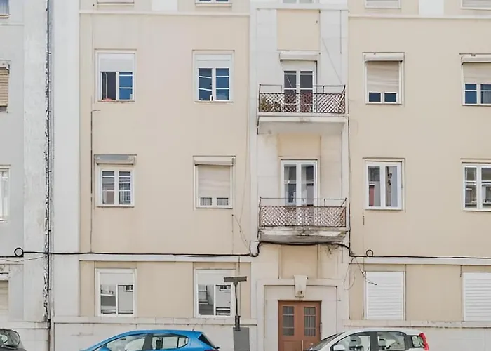 Charming 2br With Balcony Appartement *